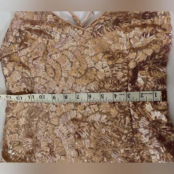 Rose gold sequin mini dress, forever 21, size small, adjustable straps, pink - Picture 6 of 16
